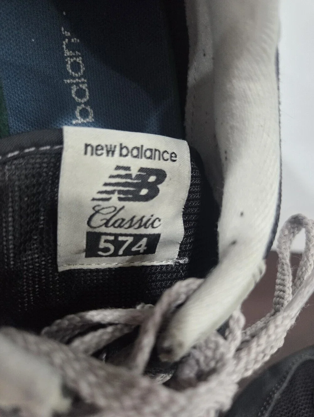 New Balance Classic 574 Black and Gray Women's Classic Sneaker Sz.8